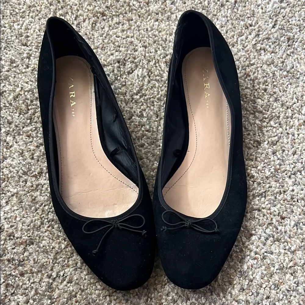 Zara Black Flats Timeless Suede Loafers